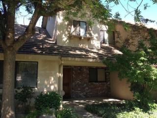 9361 Boyd Ave, Fresno, CA 93720-1401