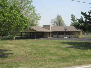 14985 30th St, Benton, KS 67017-9145