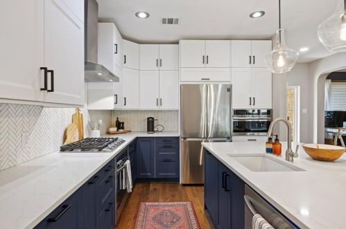 4246 Cyn Gln Cir, Austin TX  78732-2187 exterior