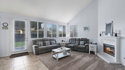 12741 Royal Palm Ln, Riverside CA  92503-7077 exterior