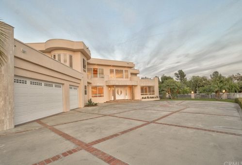 16370 Las Cumbres Dr, Whittier, CA 90603-1138