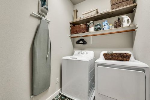 5037 Byers Ave, Fort Worth TX  76107-4129 exterior