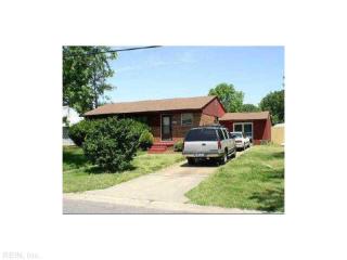 2812 Dominion Ave, Norfolk VA  23518-3308 exterior