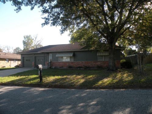 219 Fisher St, Bellvue, TX 77418-1201