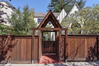 587 Santa Barbara Rd, Berkeley, CA 94707-1716