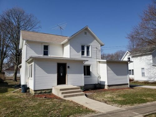 303 Heaton St, Normandy, IL 61376-9362