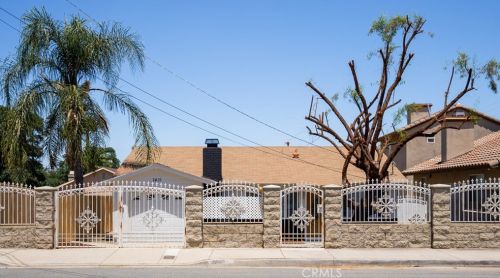 7415 Lincoln Ave, Riverside CA  92504-4623 exterior