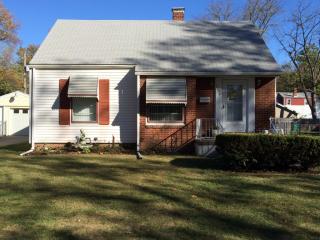 2208 Pasfield St, Springfield IL  62704-4628 exterior