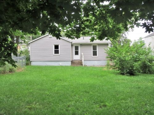 619 Nachusa Ave, Nelson, IL 61021-3556