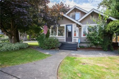 301 Nooksack Ave, Everson, WA 98276-8265