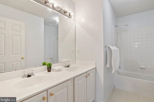 49 Pebble Beach Cir, Charles Town WV  25414-4061 exterior