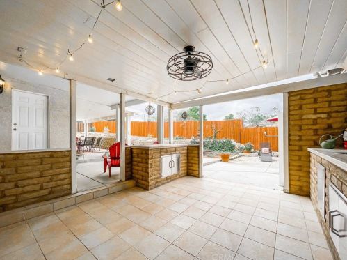 17921 Cole Ave, Riverside CA  92508-9728 exterior