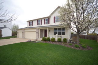 9645 Newton Rd, Huntley, IL 60142-2427