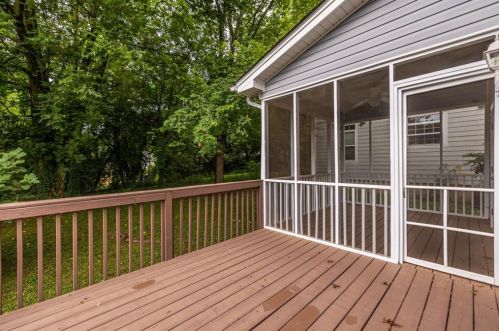 968 Herndon St, Atlanta GA  30318-5263 exterior