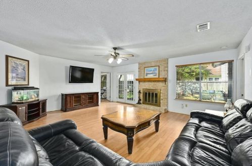 11612 Birchbark Trl, Austin, TX 78750-1340