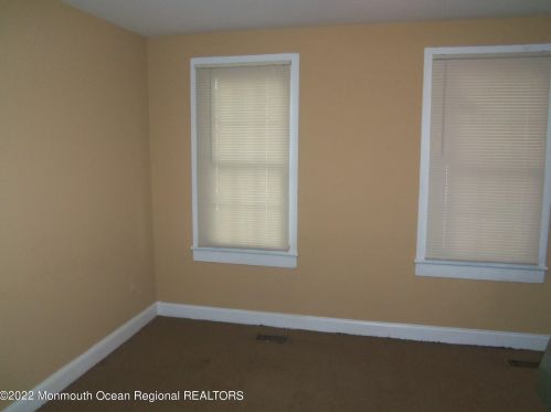 64 Main St, Plumsted Township, NJ 08533-1316