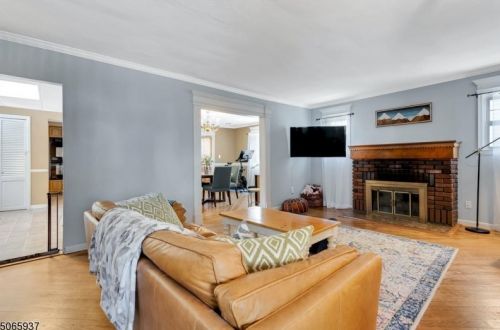83 Mohr Ave, Bloomfield, NJ 07003-4147
