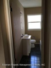 4115 Robinwood Dr, Fort Wayne IN  46806-4457 exterior