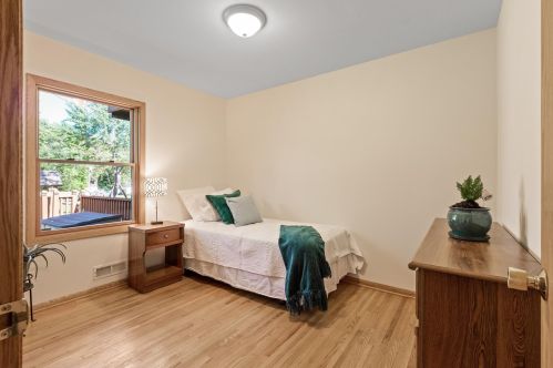 4046 Highland Ave, Saint Paul MN  55110-4201 exterior