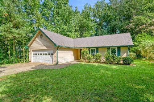 2560 Rosedale Rd, Lithonia, GA 30078-4103