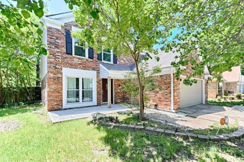 2505 Country Creek Ln, Fort Worth TX  76123-1268 exterior