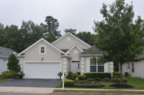 51 Gables Way, Jackson Twp, NJ 08527-6312