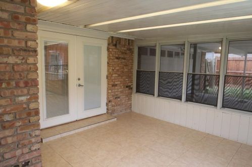 3423 Gladiolus Ln, Dallas TX  75233-3803 exterior