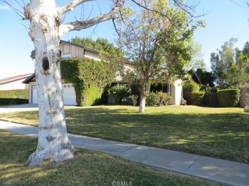 933 Idyllwild Ave, Rialto, CA 92376-8709