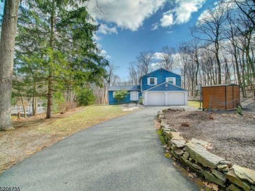 10 Long Ridge Rd, Dover NJ  07869-4564 exterior