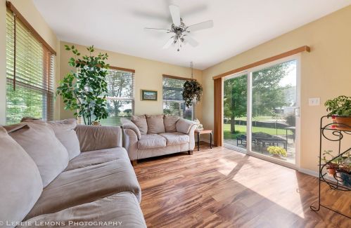 128 Reston Ct, Sycamore IL  60178-3000 exterior