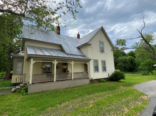 24 Elm St, Fairfield, ME 04937-1353