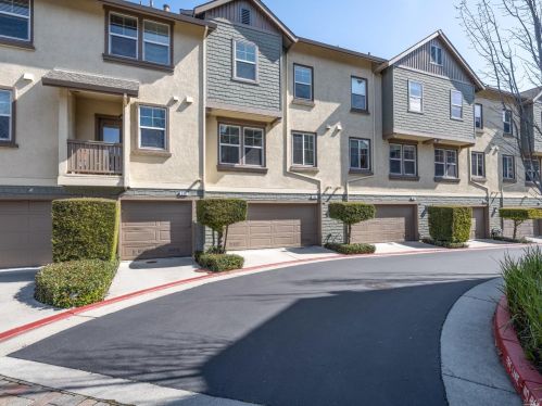 213 Pear Ct, San Rafael, CA 94903-5008