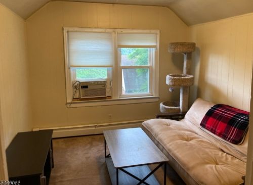 1 Woodlawn Ter, Dover NJ  07869-4172 exterior