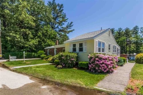36 Island Pond Rd, Hampstead, NH 03841-2029