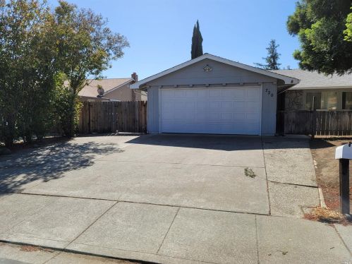 720 Beythe Ln, Vacaville, CA 95687-5614
