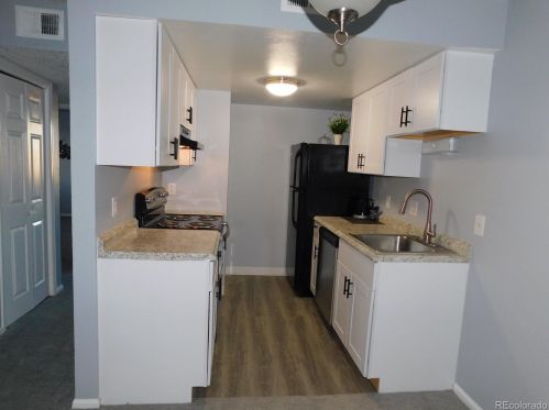 1358 Irving St, Denver, CO 80219-3968
