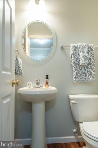 600 Fox Ridge Ln, Lebanon PA 17042-7692 exterior