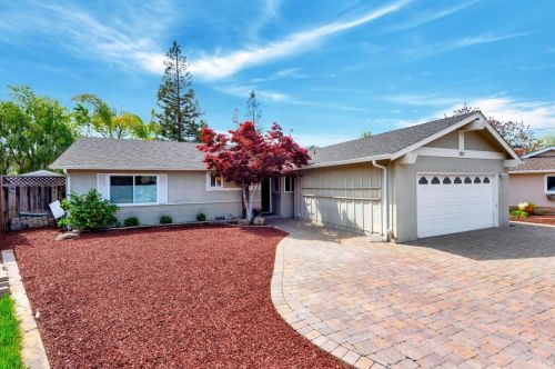 126 Highland Oaks Way, Los Gatos, CA 95032-2522