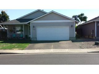 12006 Rees St, Donald OR  97020-8704 exterior