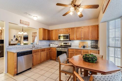 301 Chapman St, Cedar Hill TX 75104-4941 exterior