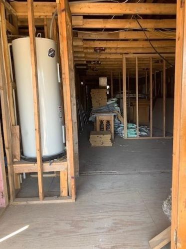 4819 Sunshine Dr, Fort Worth, TX 76105-4363