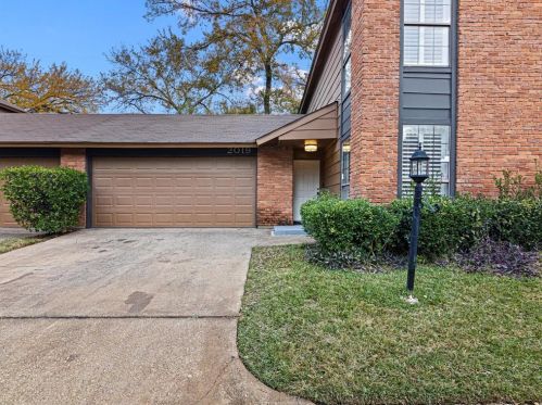 2019 Wilshire Dr, Irving TX  75061-2910 exterior