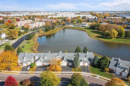791 Daybreak Ln, Carol Stream, IL 60188-1598