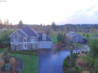 26280 Milk Creek Cir, Mulino, OR 97042-9652