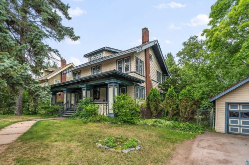 702 Woodland Ave, Duluth, MN 55812-1424