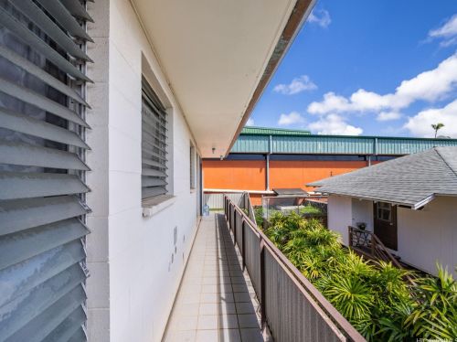 2824 Kihei Pl, Honolulu HI  96816-1310 exterior