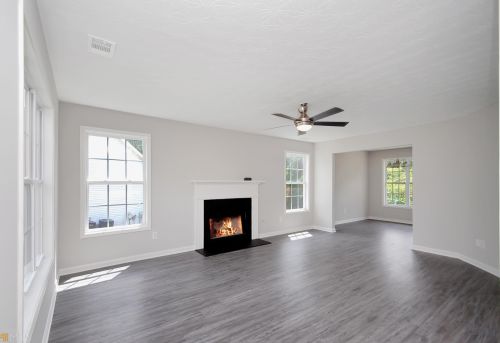 111 Beckett Ct, Carrollton, GA 30116-7068