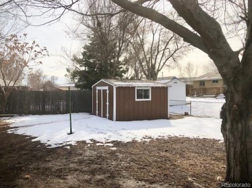 6814 53rd Ave, Arvada CO  80002-3906 exterior