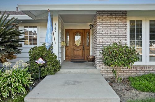 540 Oak Ave, Valley Home, CA 95361-2533