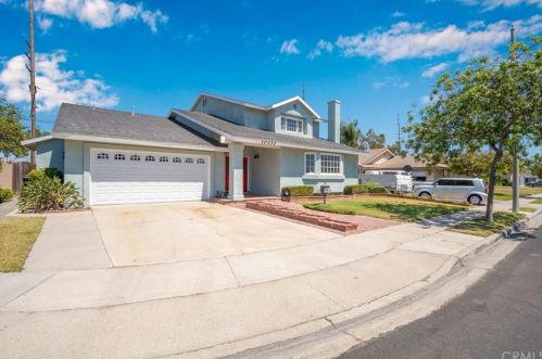 10272 Kristen St, Cypress, CA 90630-4624